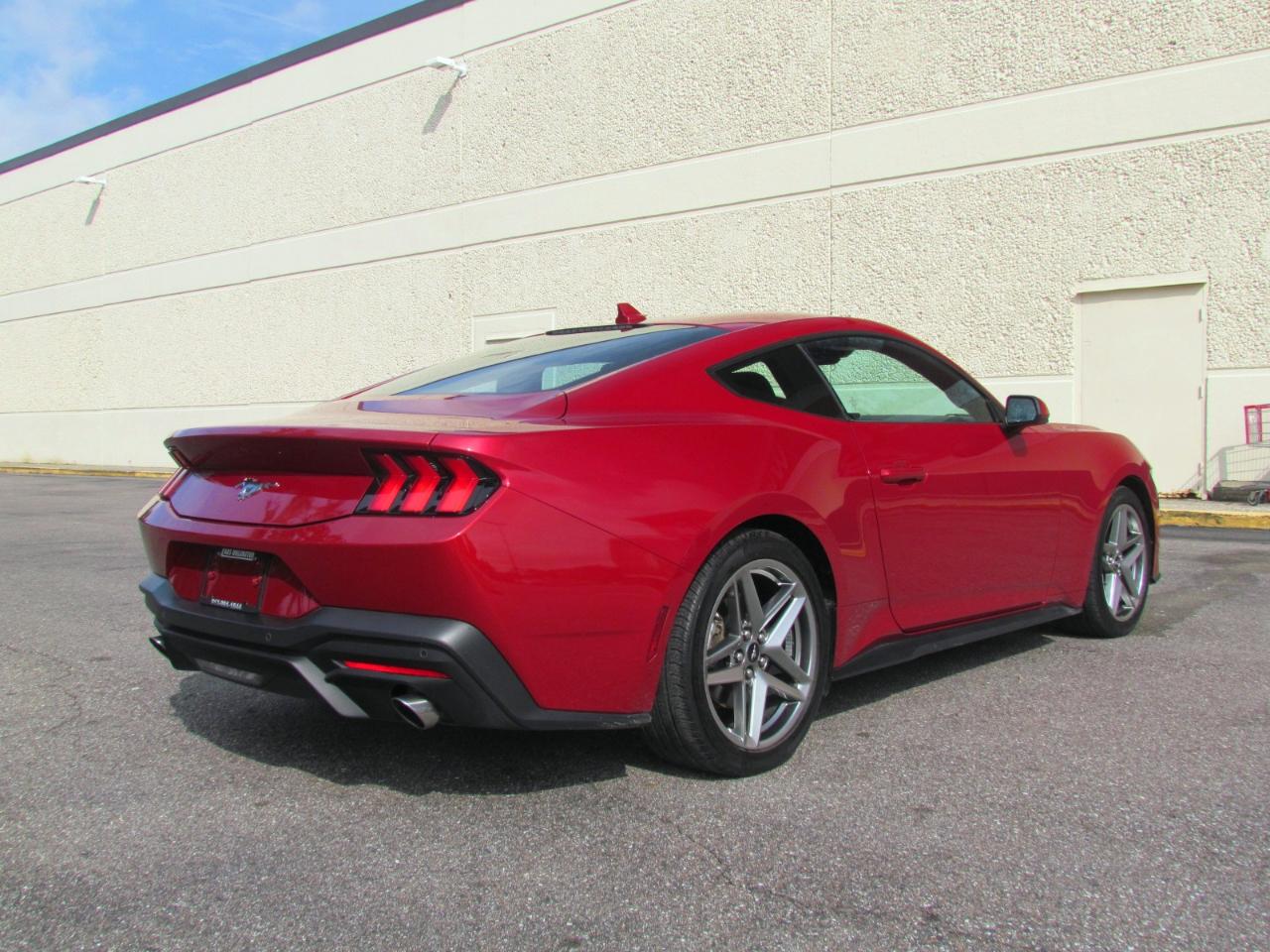 Ford Mustang  2024