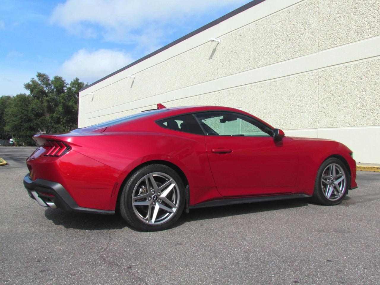 Ford Mustang  2024
