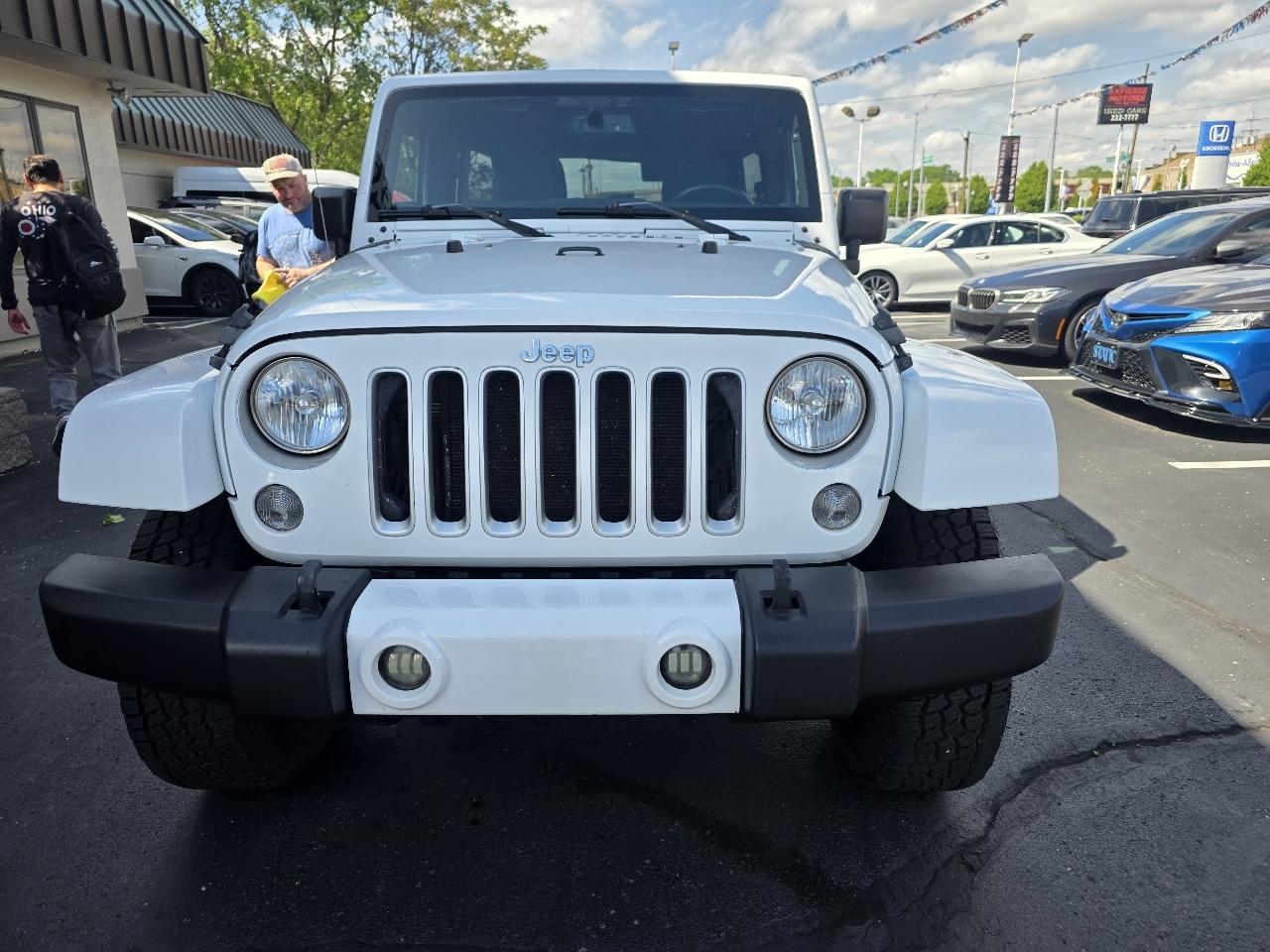 Jeep Wrangler Unlimited 4WD 4dr Sahara 2016