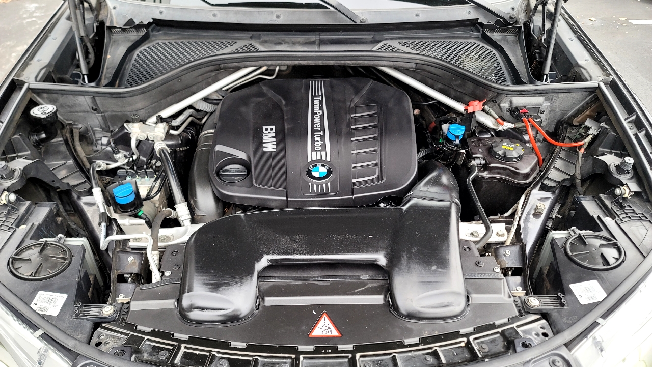 BMW X5 AWD 4dr xDrive35d 2014