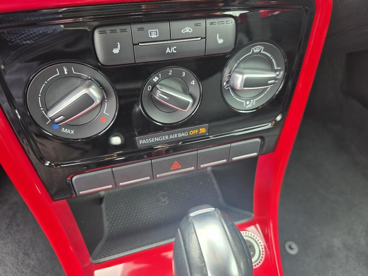 Volkswagen Beetle Convertible 2dr DSG 2.0T 2018