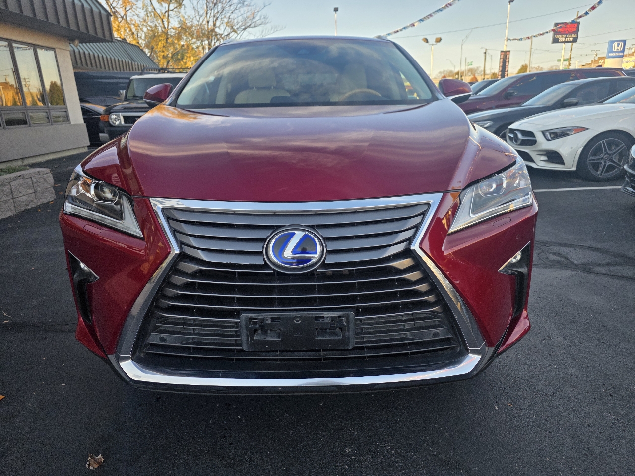 2018 Lexus RX 450hL Luxury AWD photo 2