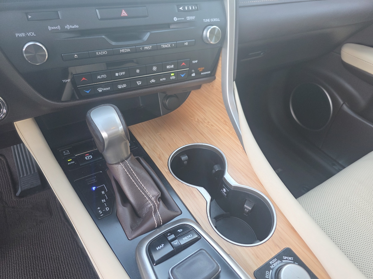 Lexus RX RX 450hL Luxury AWD 2018