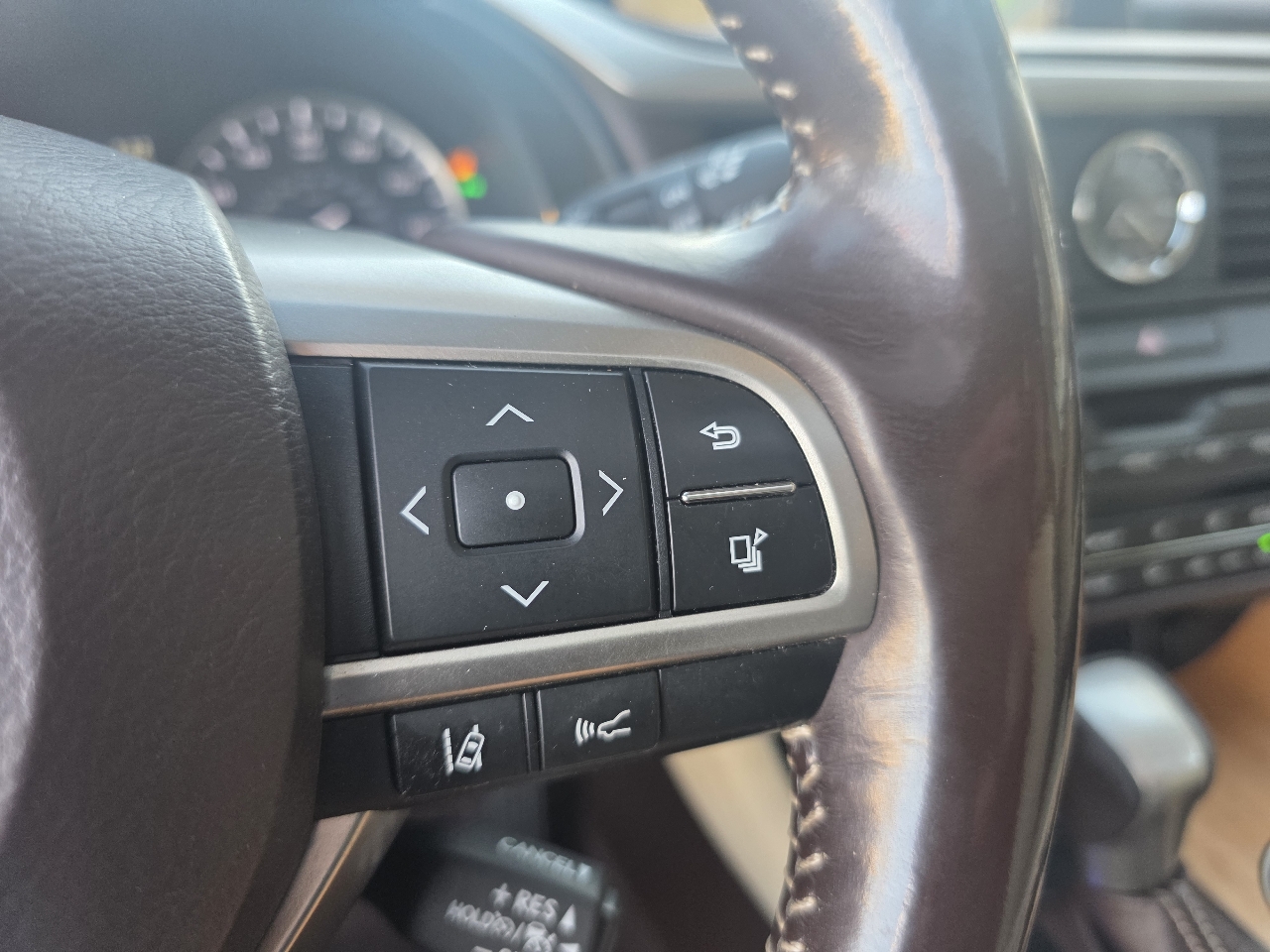 Lexus RX RX 450hL Luxury AWD 2018