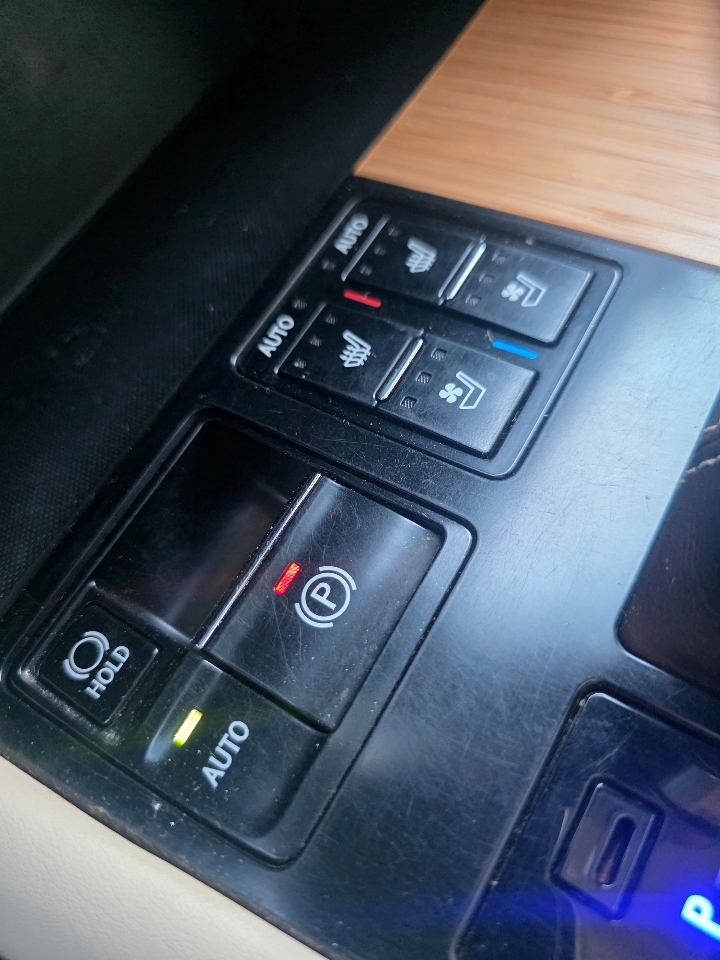 Lexus RX RX 450hL Luxury AWD 2018