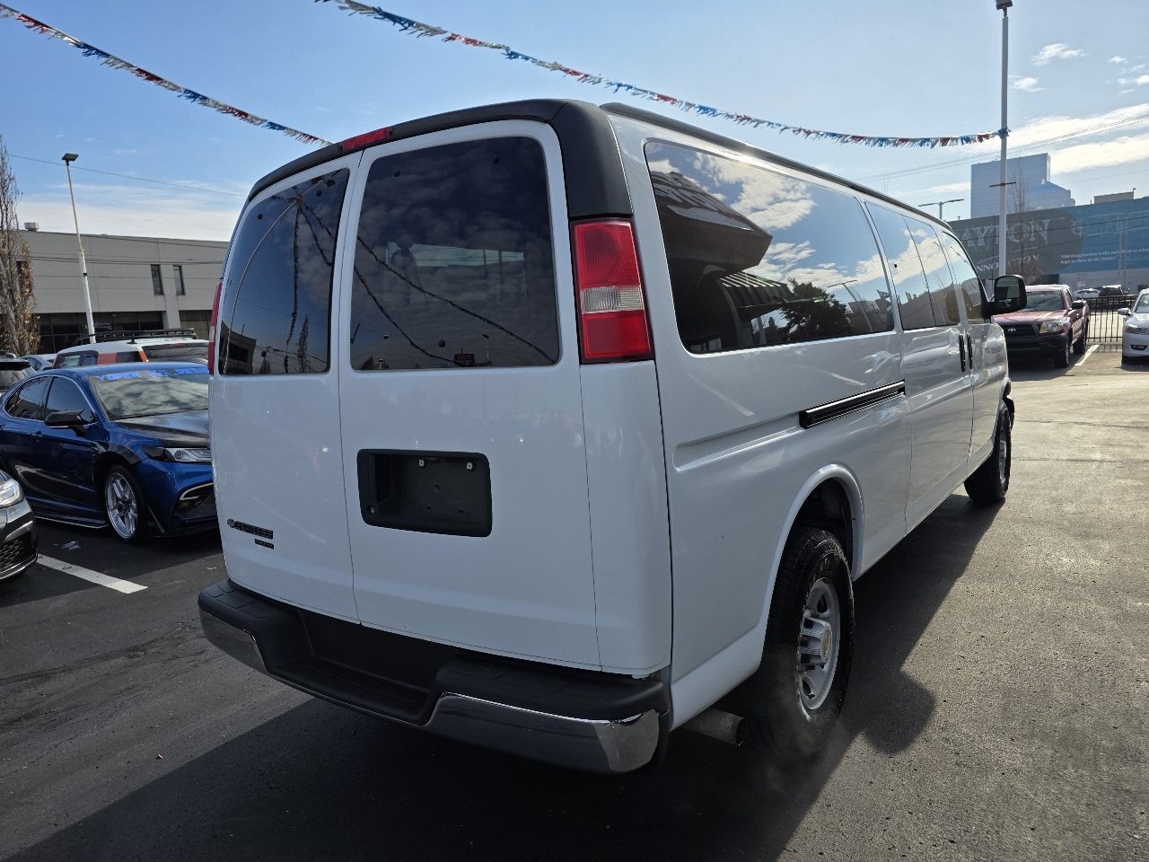 Chevrolet Express Passenger RWD 3500 155" LT w/1LT 2013