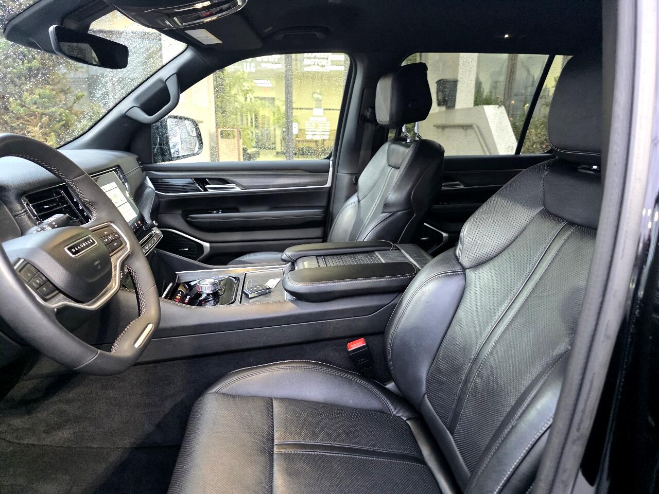 Jeep Wagoneer L Series III 4x2 2023