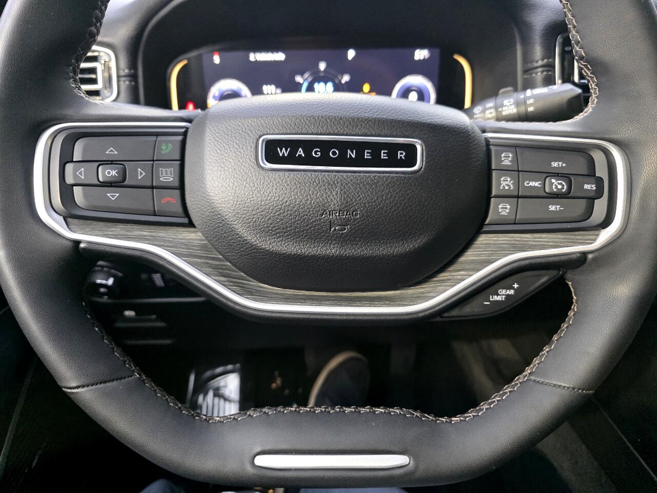 Jeep Wagoneer L Series III 4x2 2023