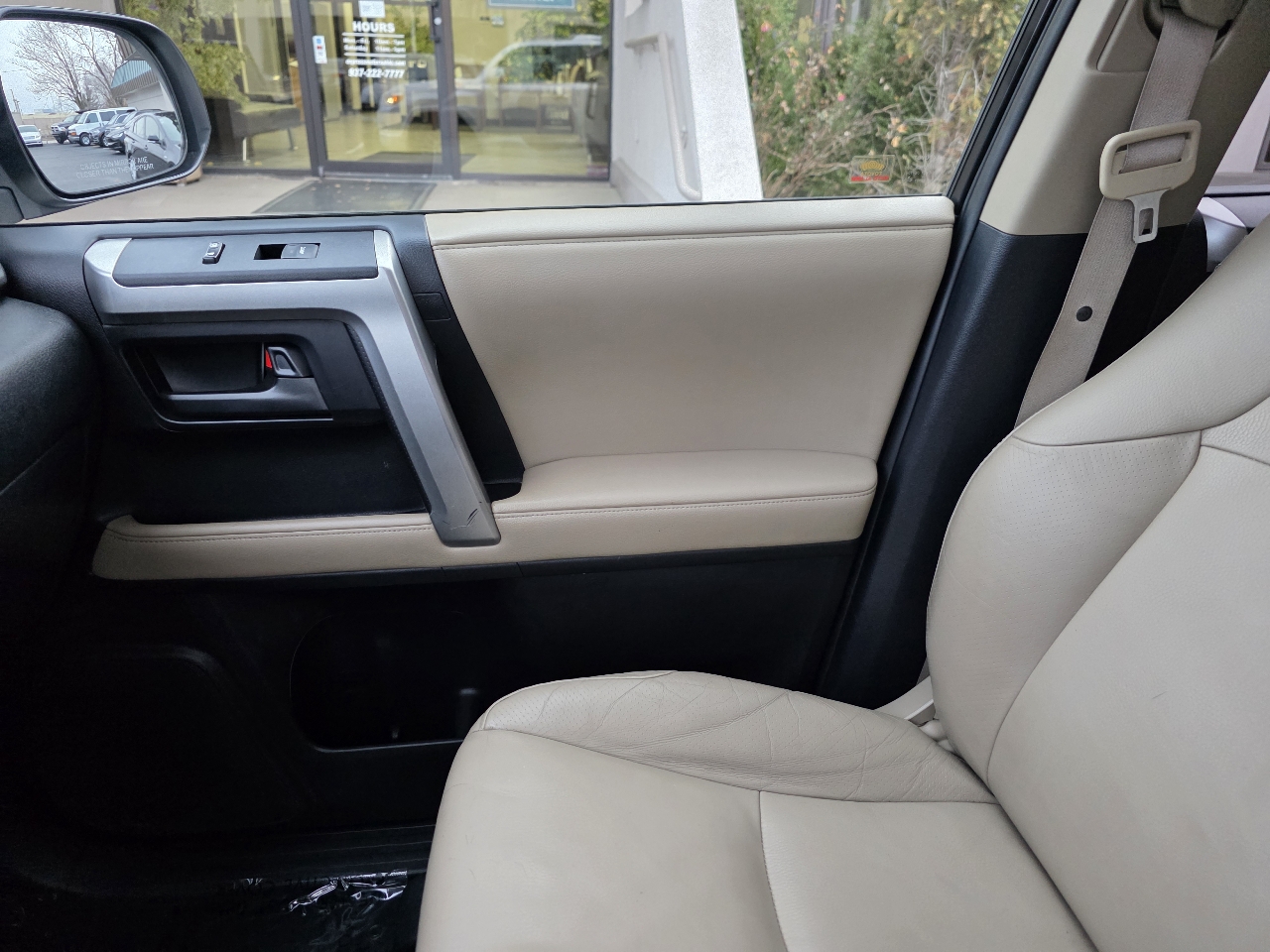 Toyota 4Runner 4WD 4dr V6 Limited (Natl) 2011