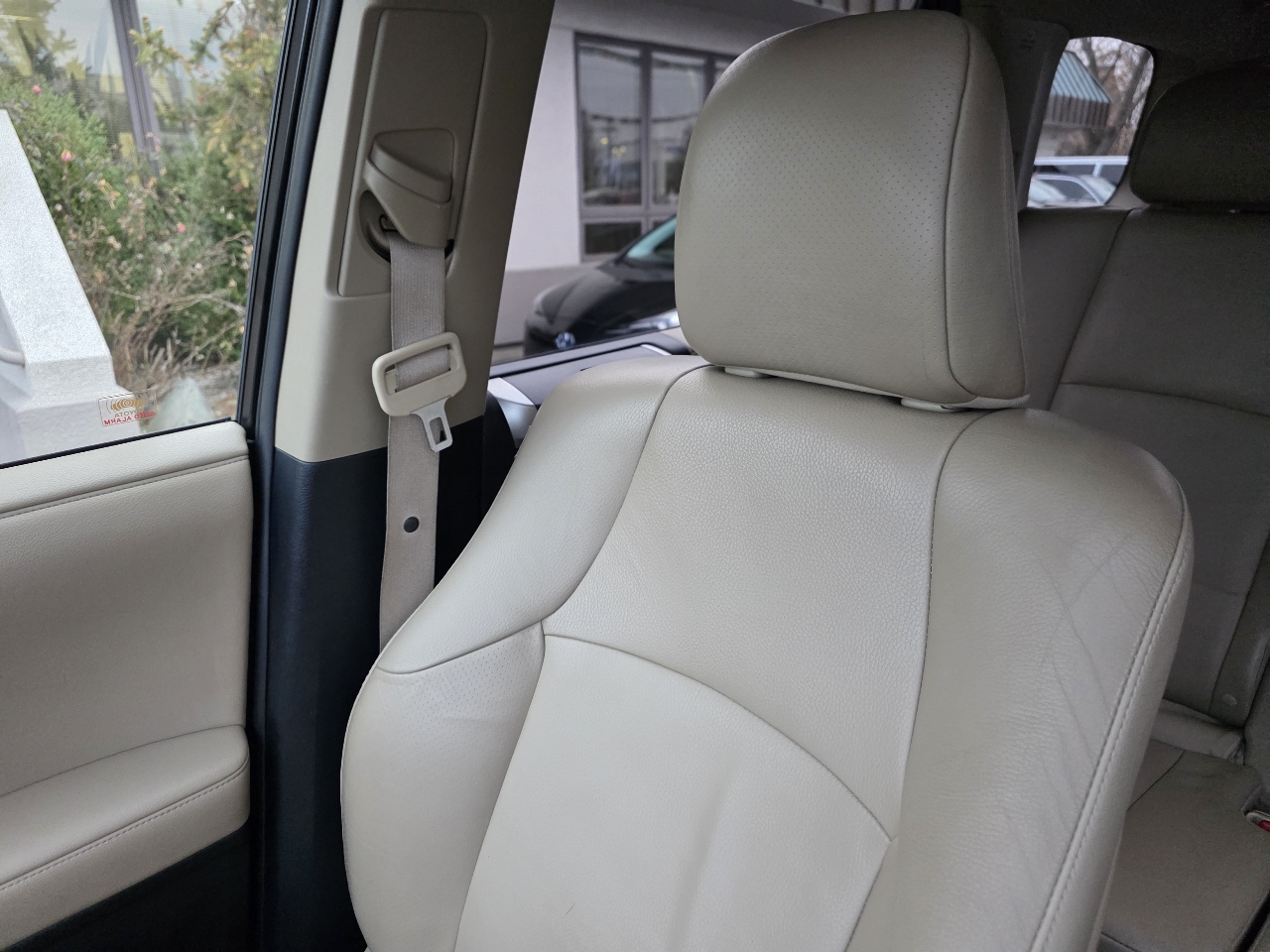 Toyota 4Runner 4WD 4dr V6 Limited (Natl) 2011