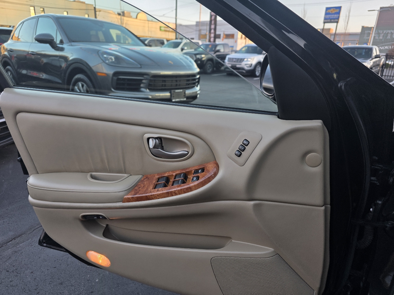 Infiniti I35 4dr Sdn Luxury 2002