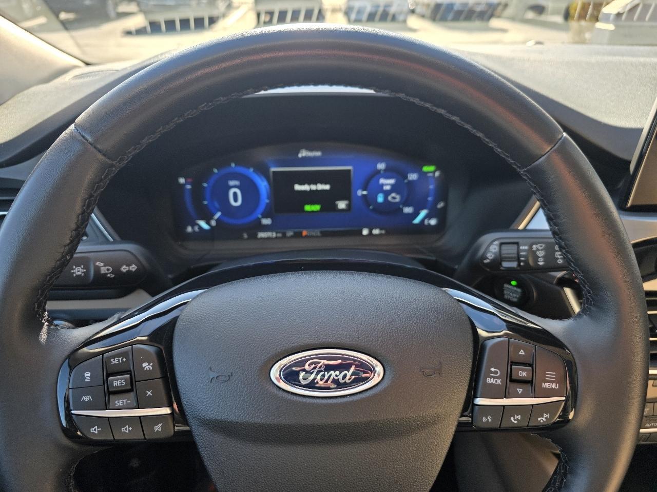 Ford Escape Titanium Hybrid AWD 2022