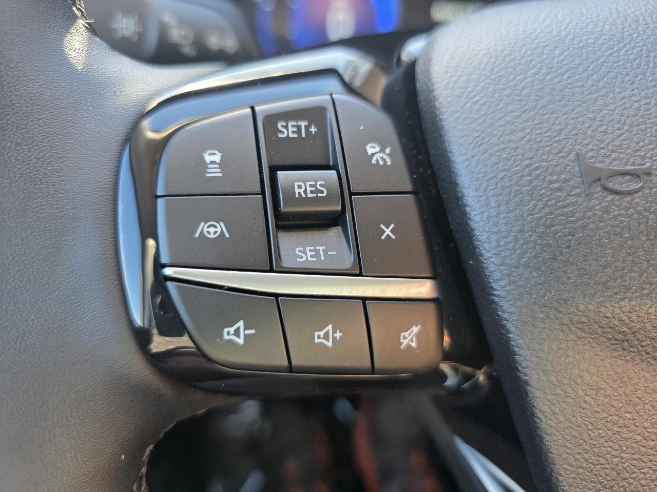 Ford Escape Titanium Hybrid AWD 2022