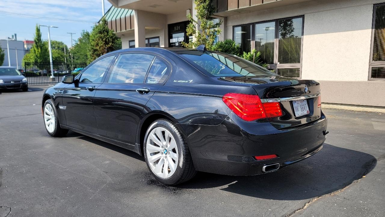BMW 7 Series 4dr Sdn 750Li ActiveHybrid RWD 2011