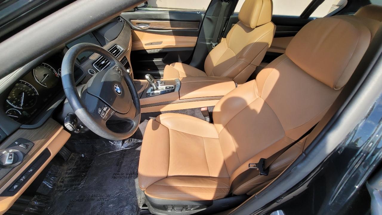 BMW 7 Series 4dr Sdn 750Li ActiveHybrid RWD 2011