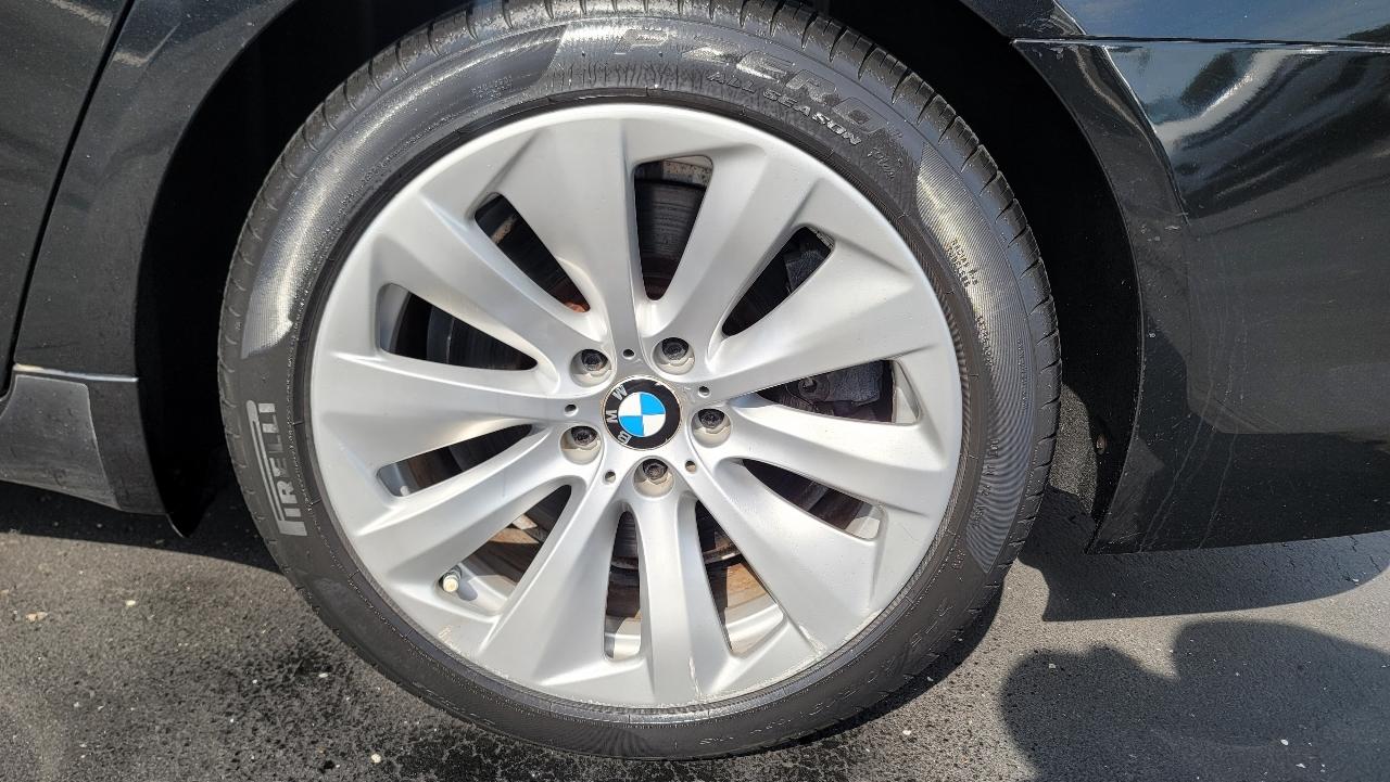 BMW 7 Series 4dr Sdn 750Li ActiveHybrid RWD 2011