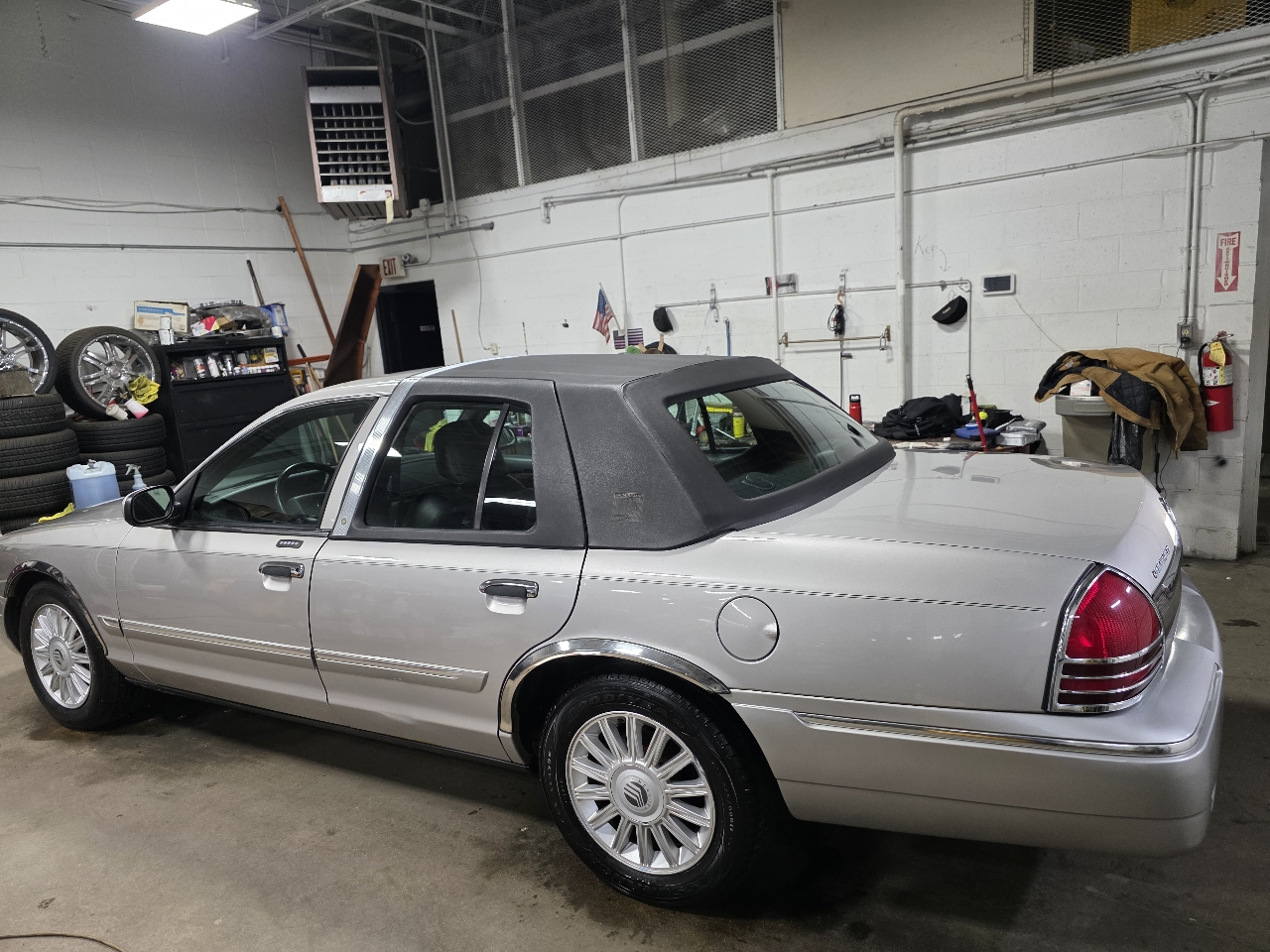 Mercury Grand Marquis 4dr Sdn LS 2008
