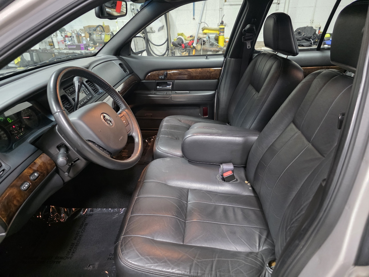 Mercury Grand Marquis 4dr Sdn LS 2008