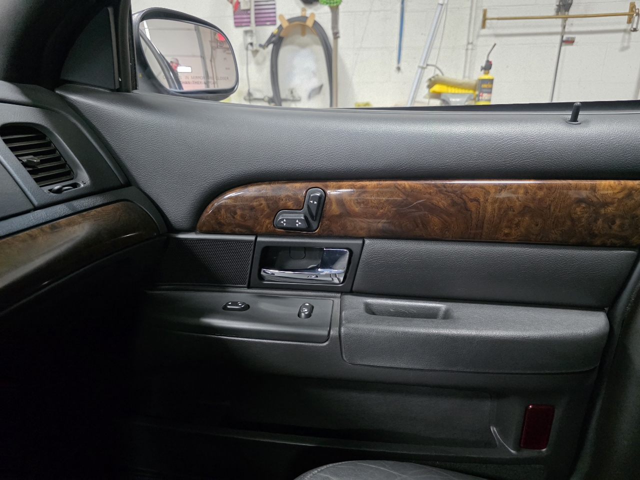 Mercury Grand Marquis 4dr Sdn LS 2008