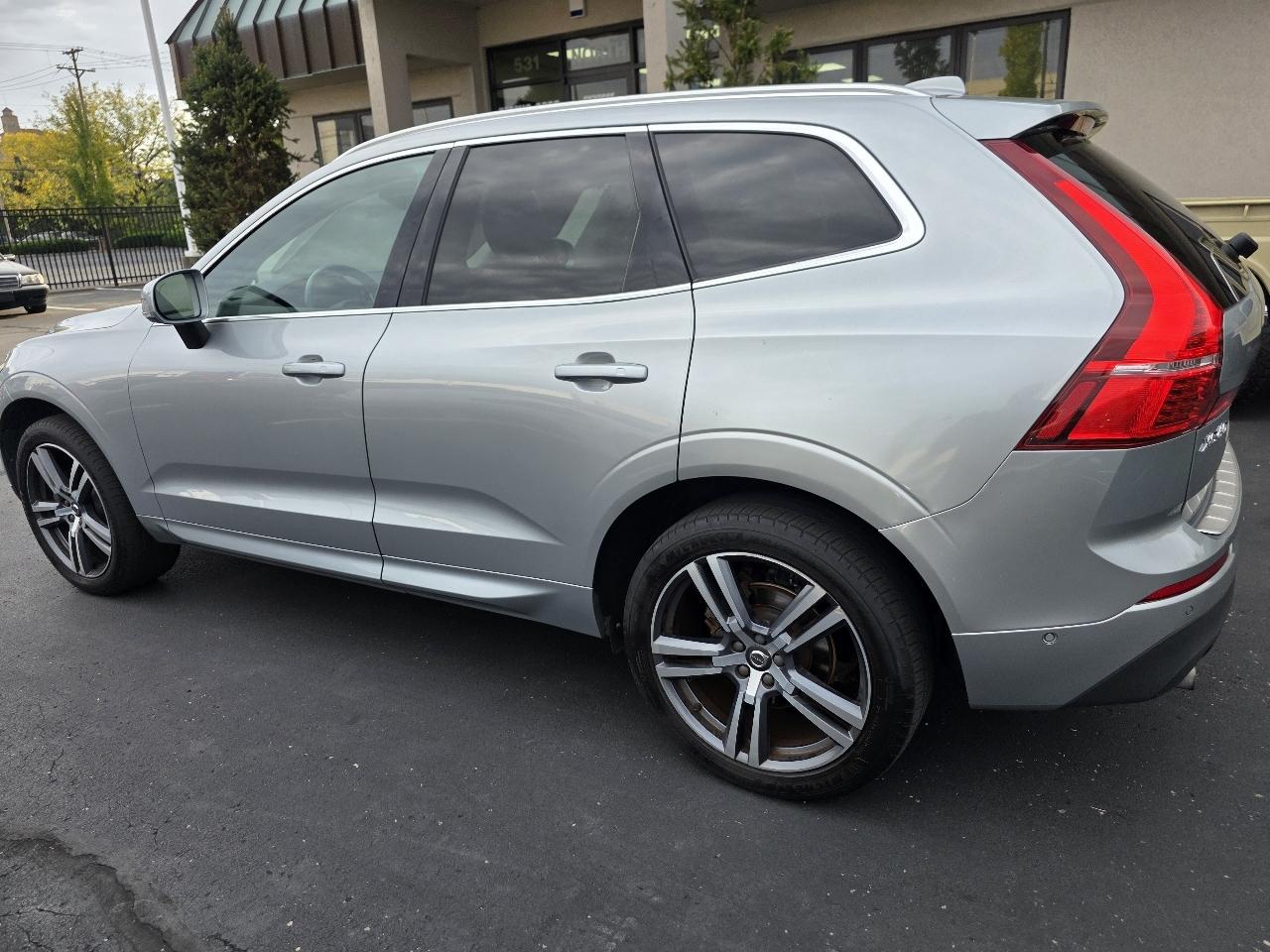 Volvo XC60 T5 AWD Momentum 2018