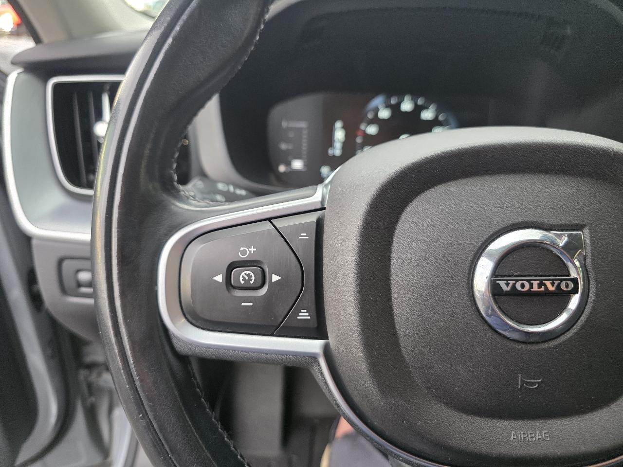 Volvo XC60 T5 AWD Momentum 2018