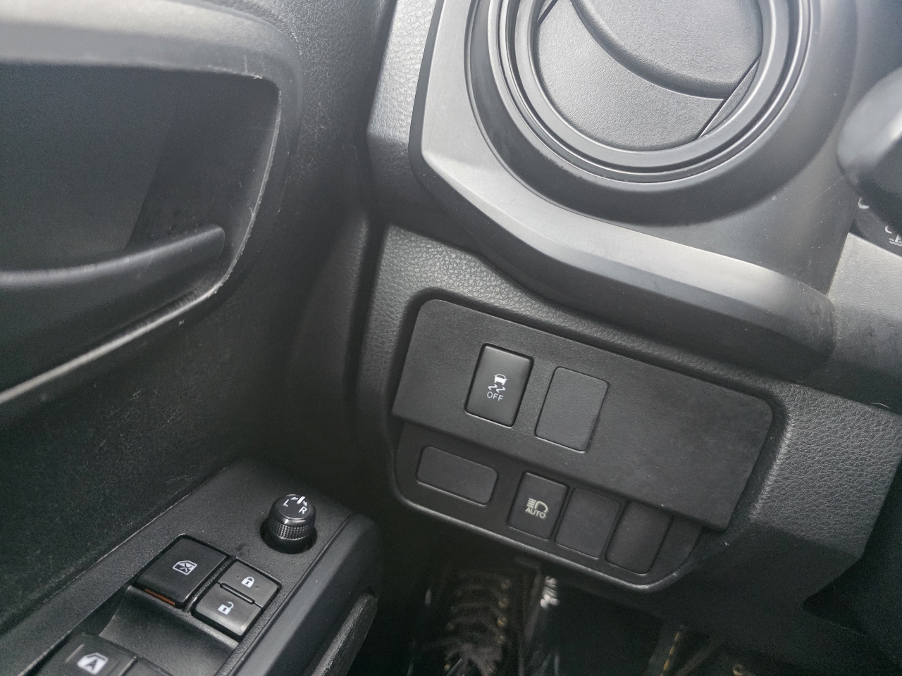 Toyota Tacoma 4WD SR Access Cab 6' Bed I4 AT (Natl) 2021