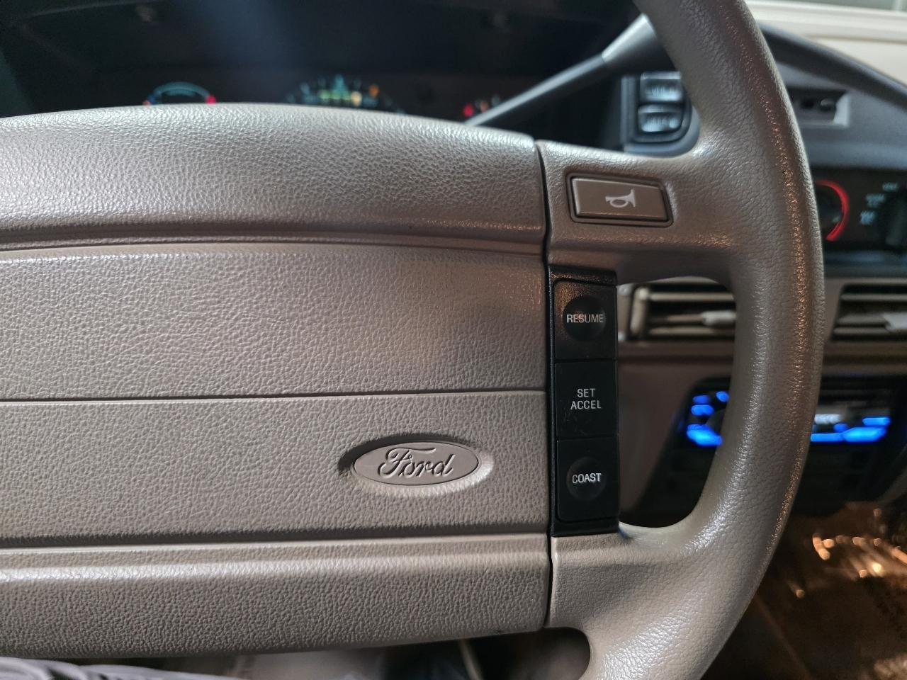 Ford Taurus 4dr GL 1993