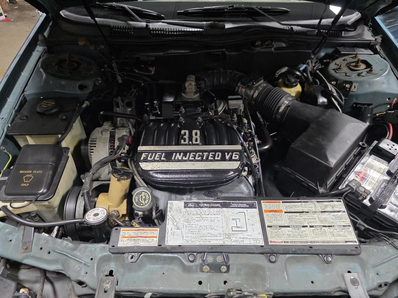 Ford Taurus 4dr GL 1993