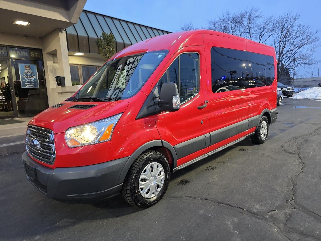 Ford Transit Wagon T-350 148" Med Roof XLT Sliding RH Dr 2017