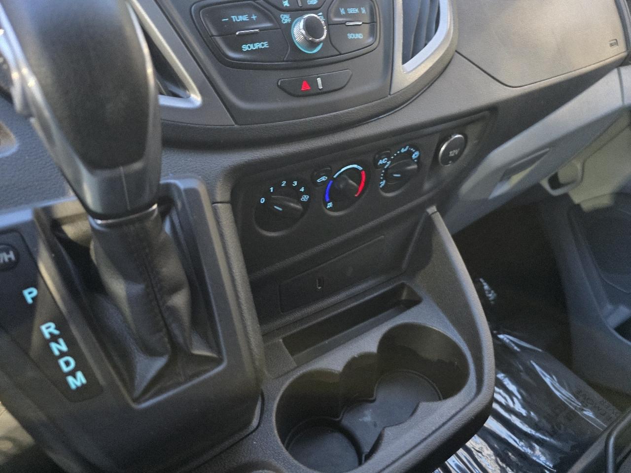 Ford Transit Wagon T-350 148" Med Roof XLT Sliding RH Dr 2017