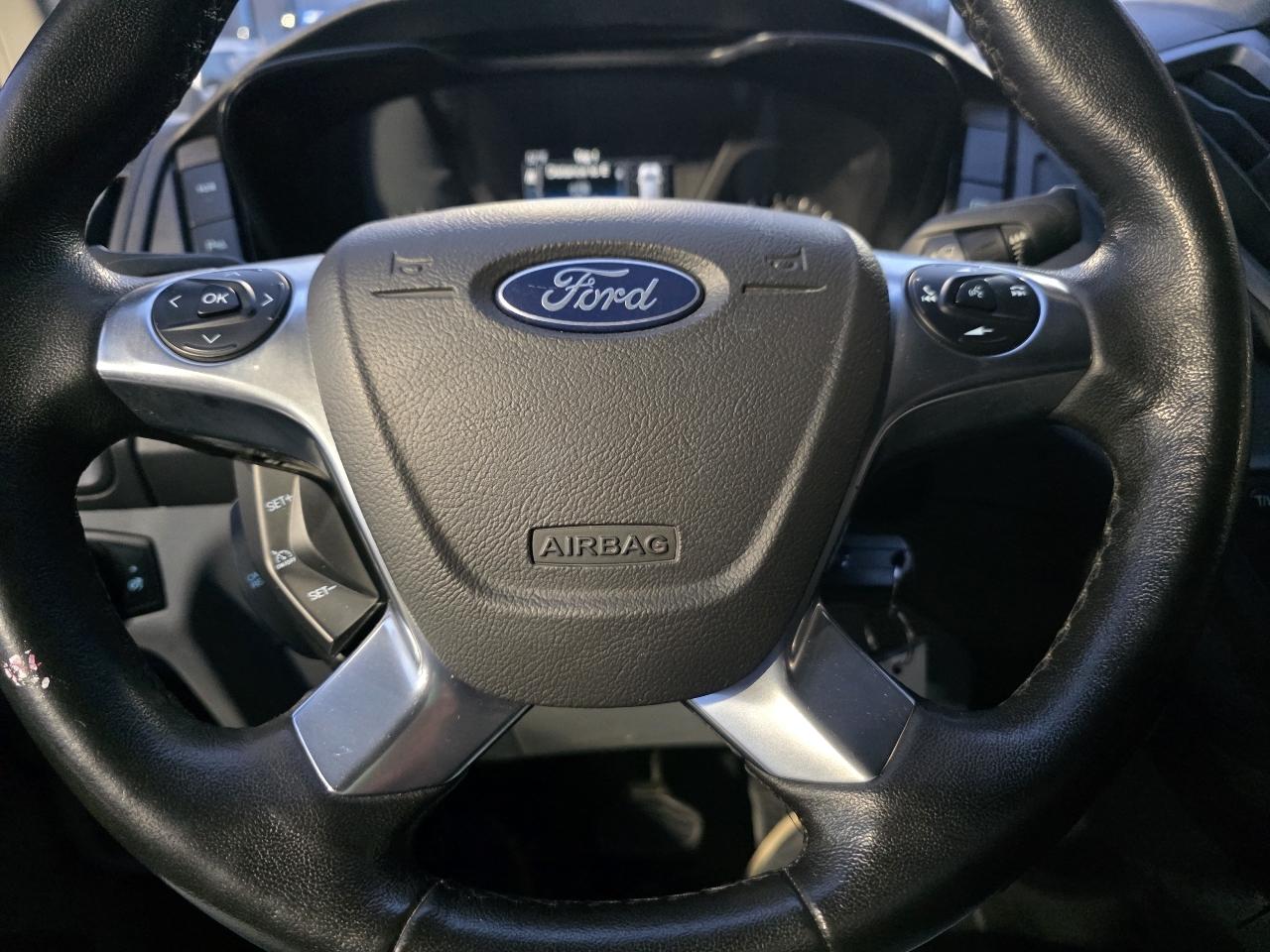 Ford Transit Wagon T-350 148" Med Roof XLT Sliding RH Dr 2017