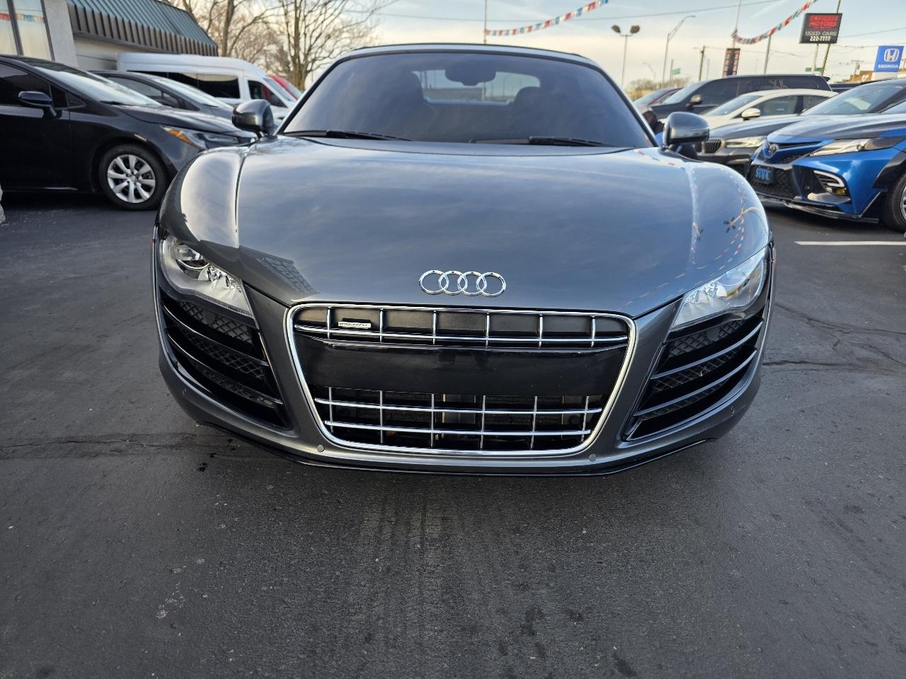 Audi R8 2dr Conv Auto quattro Spyder 5.2L 2011