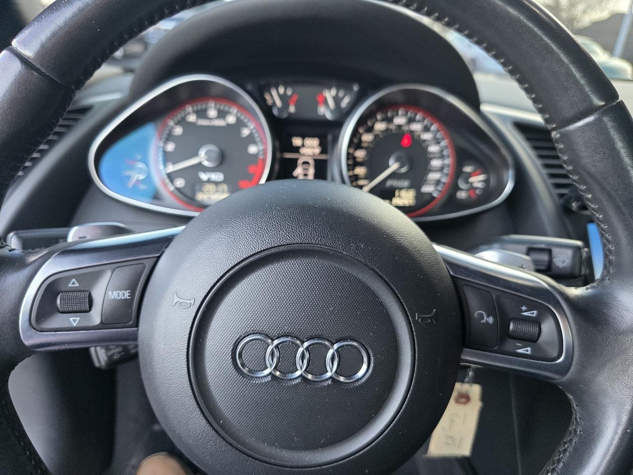 Audi R8 2dr Conv Auto quattro Spyder 5.2L 2011