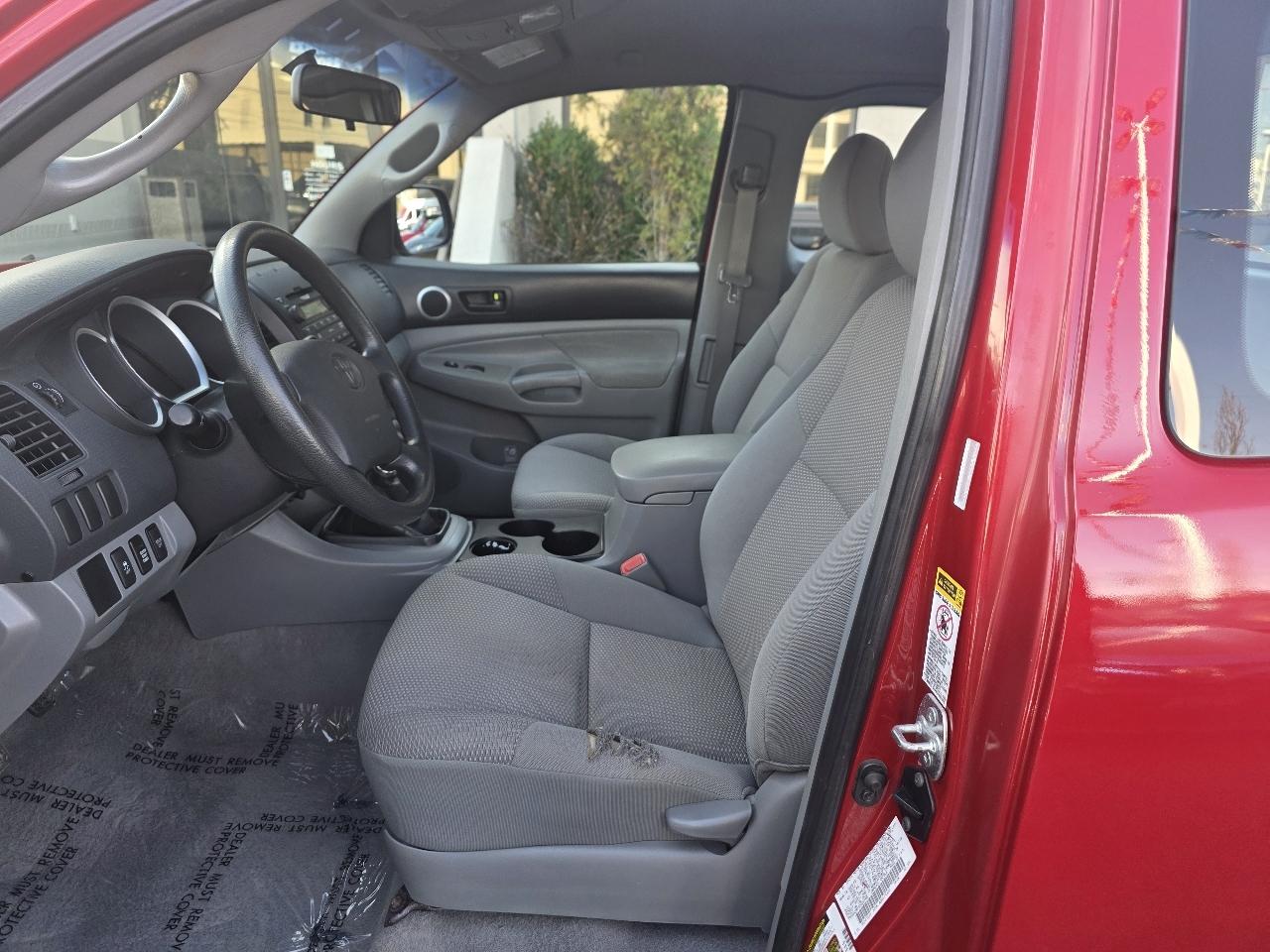 Toyota Tacoma 4WD Access V6 MT (Natl) 2009