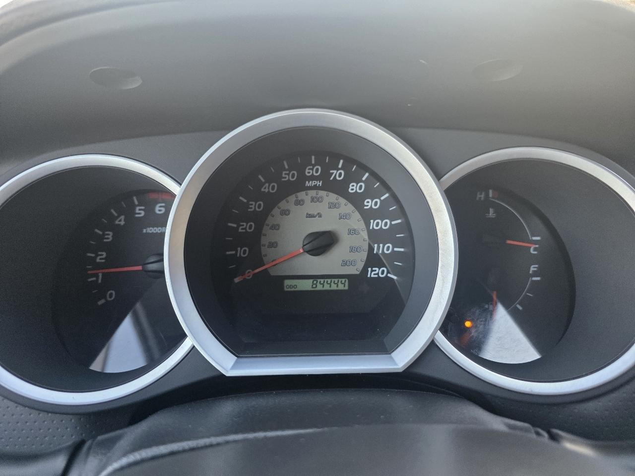 Toyota Tacoma 4WD Access V6 MT (Natl) 2009