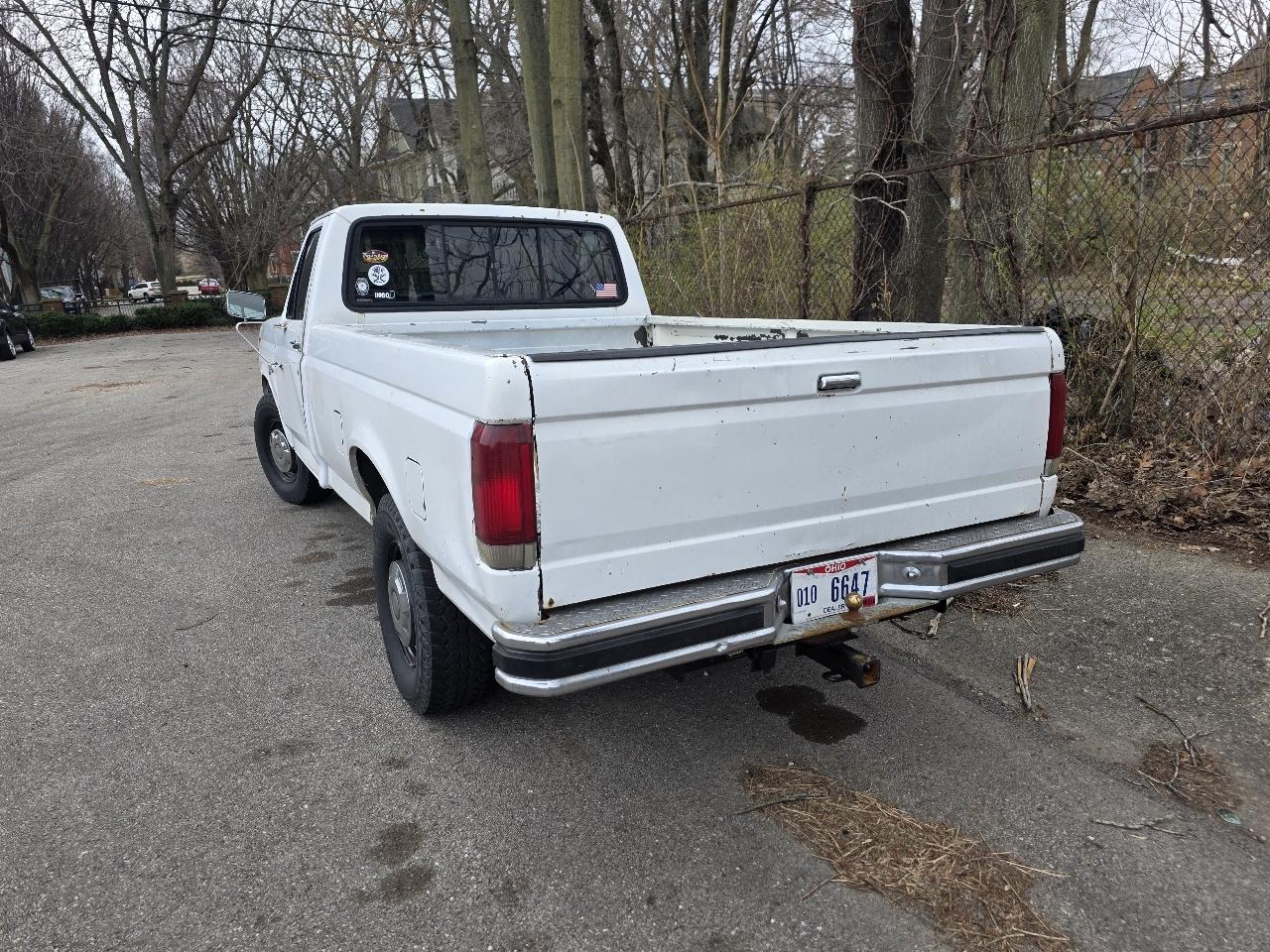 Ford F-Series Pickup 2WD F-250 Reg Cab 1982