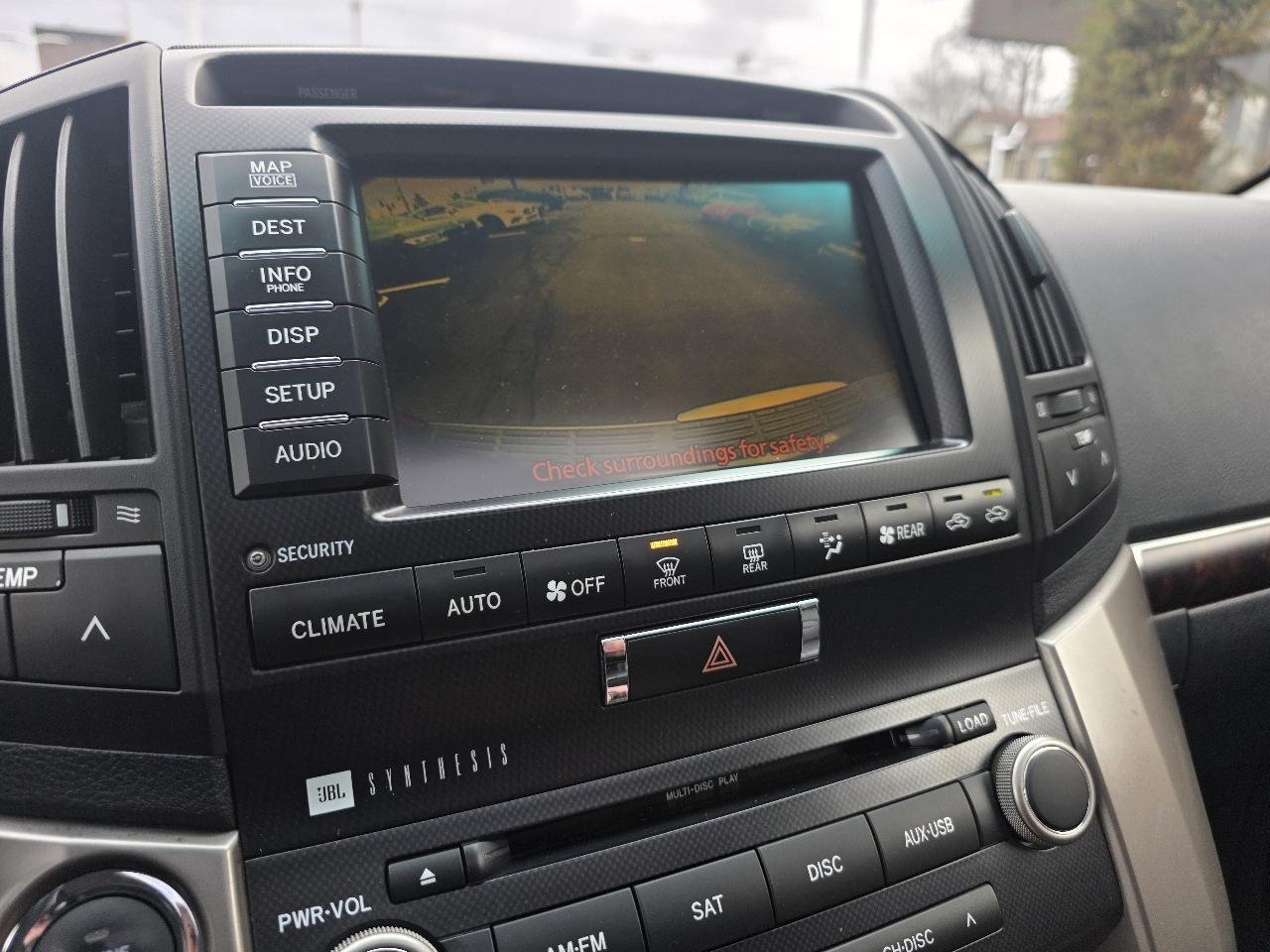 Toyota Land Cruiser 4dr 4WD (Natl) 2011