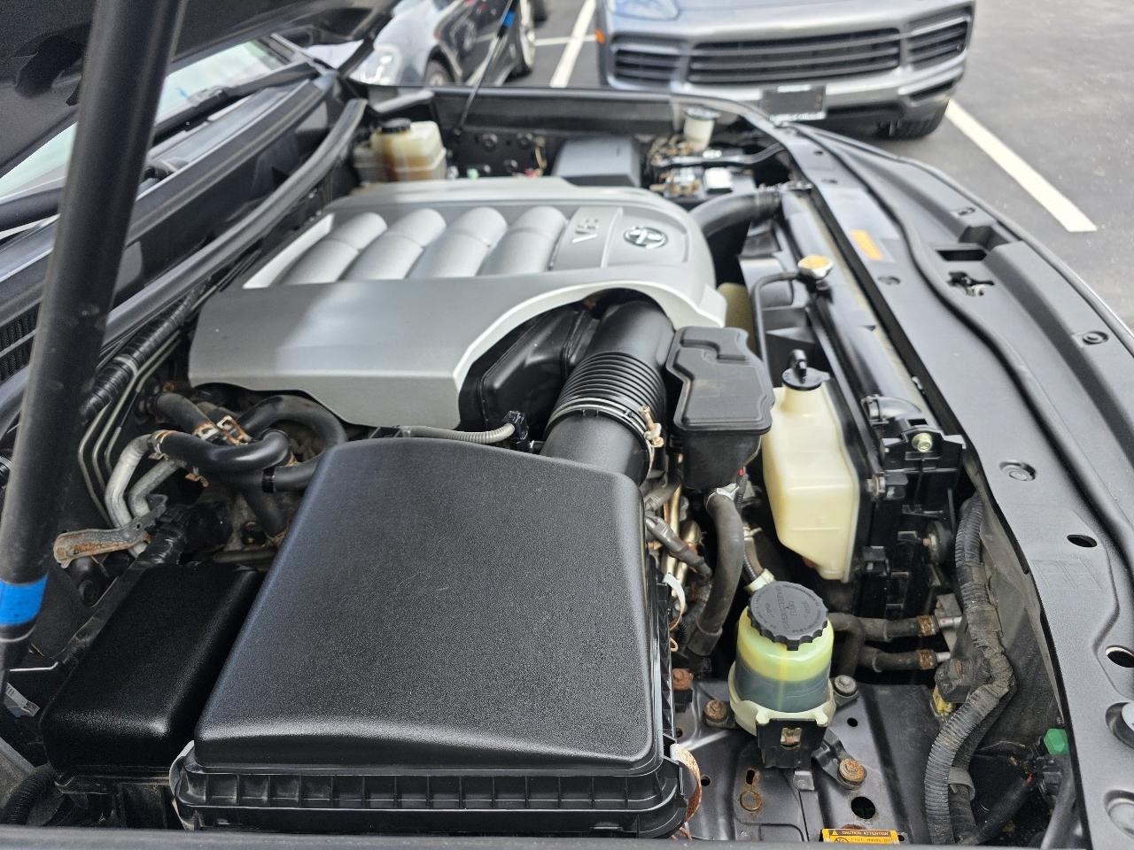 Toyota Land Cruiser 4dr 4WD (Natl) 2011