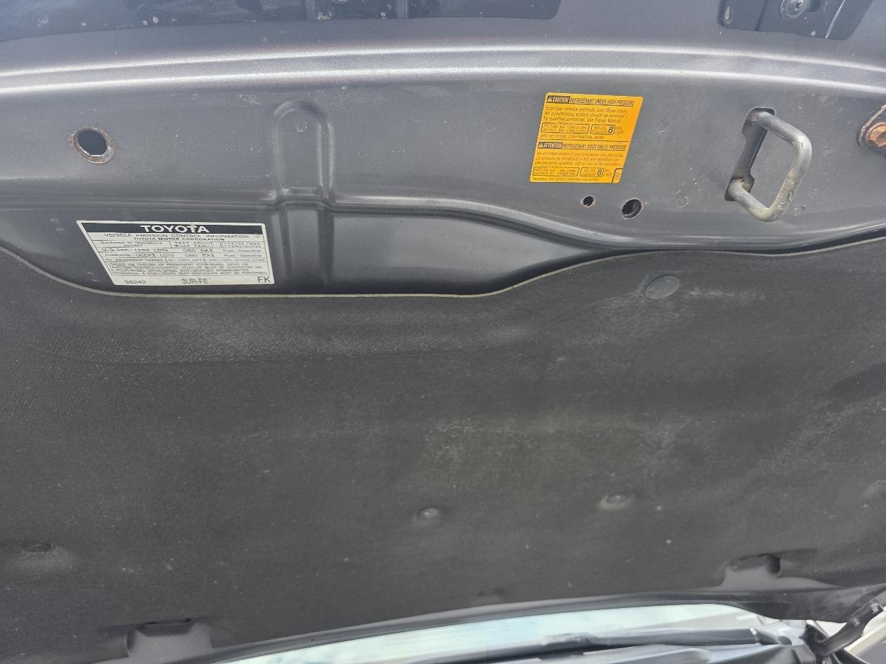 Toyota Land Cruiser 4dr 4WD (Natl) 2011