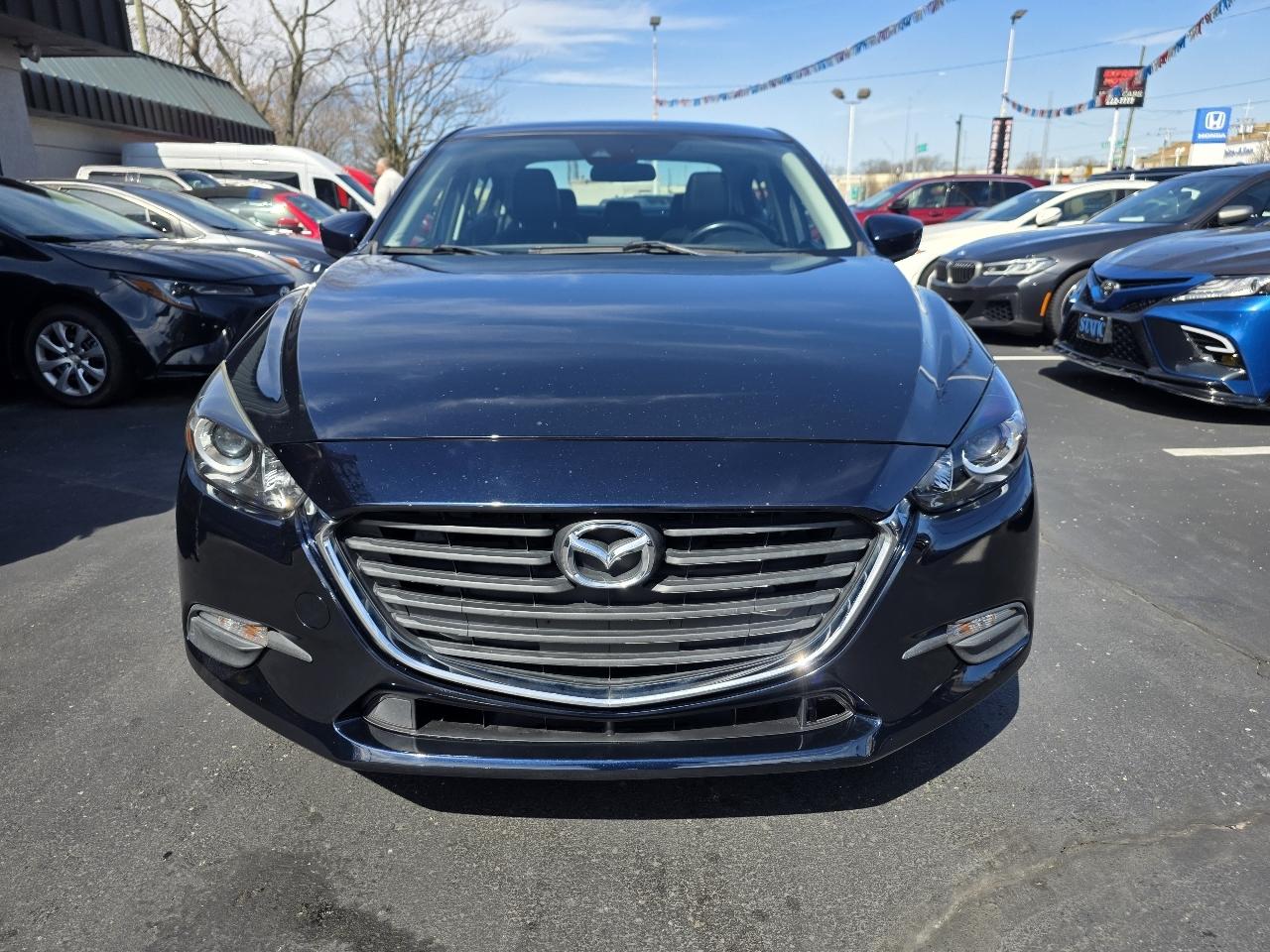 Mazda Mazda3 4-Door Touring Auto 2018