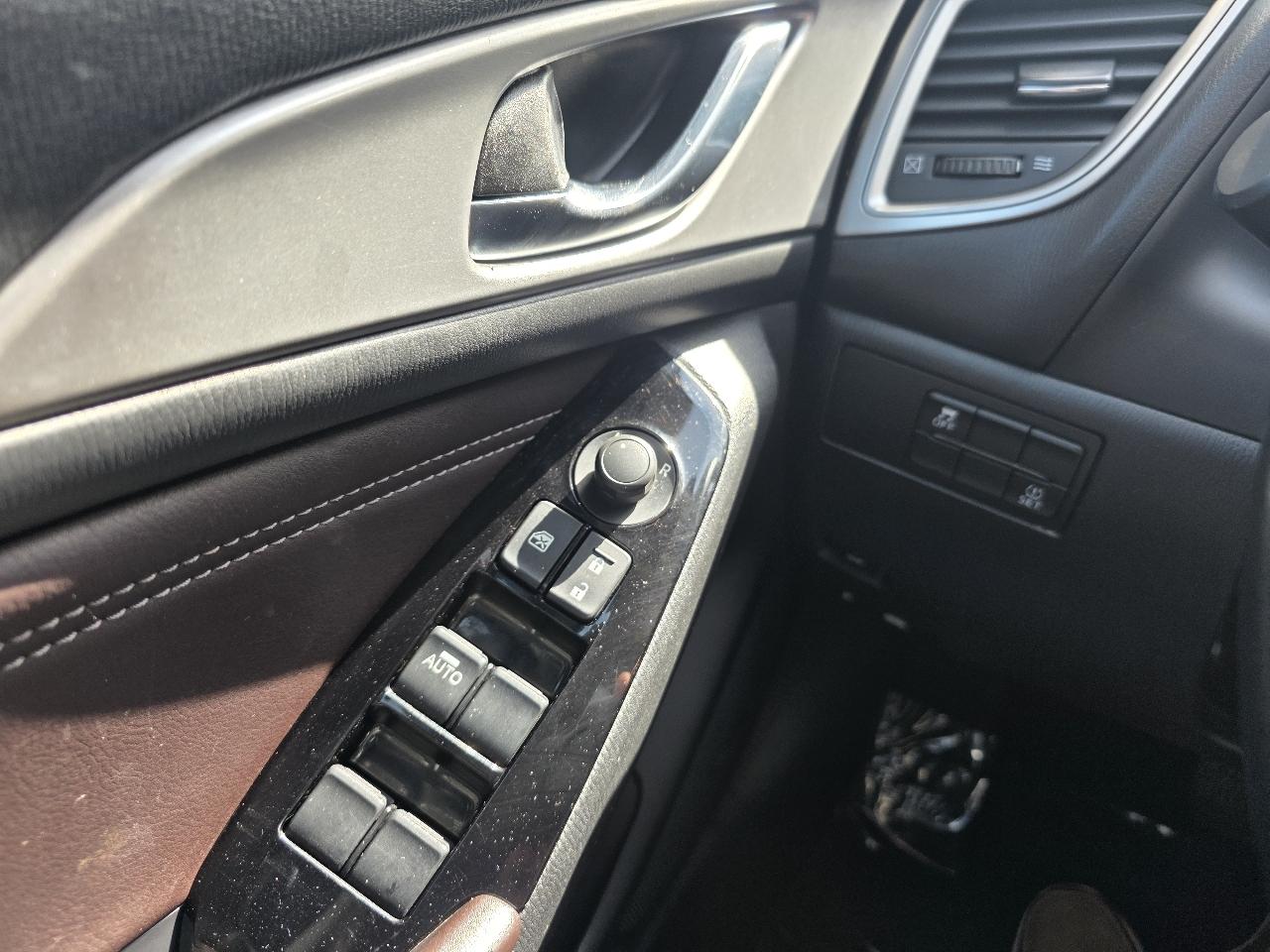 Mazda Mazda3 4-Door Touring Auto 2018