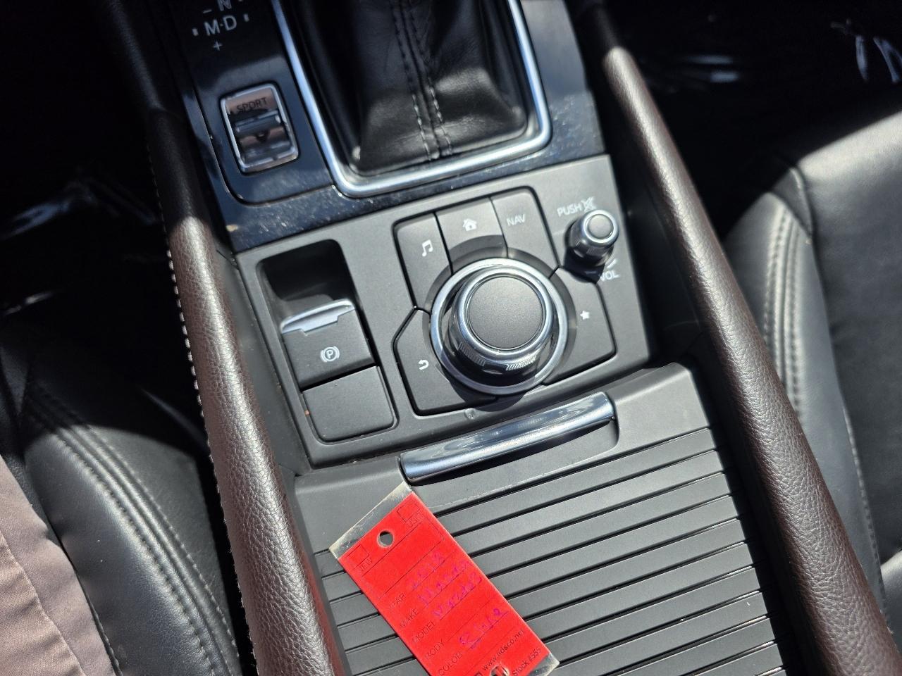 Mazda Mazda3 4-Door Touring Auto 2018