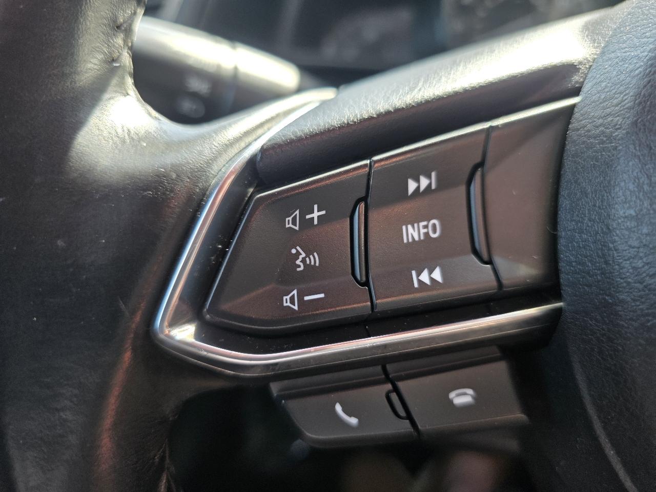 Mazda Mazda3 4-Door Touring Auto 2018