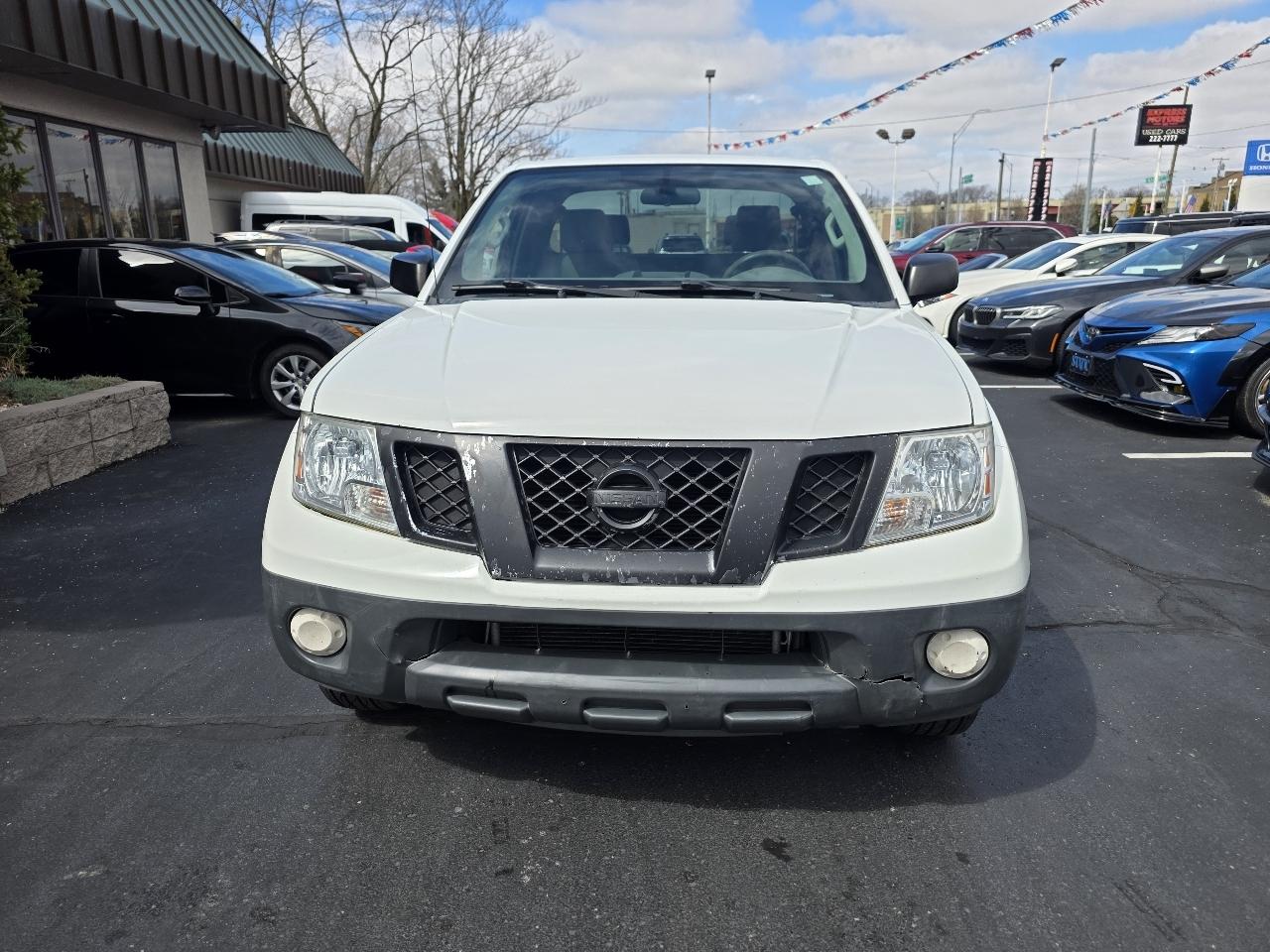 Nissan Frontier 2WD King Cab I4 Auto SV 2015