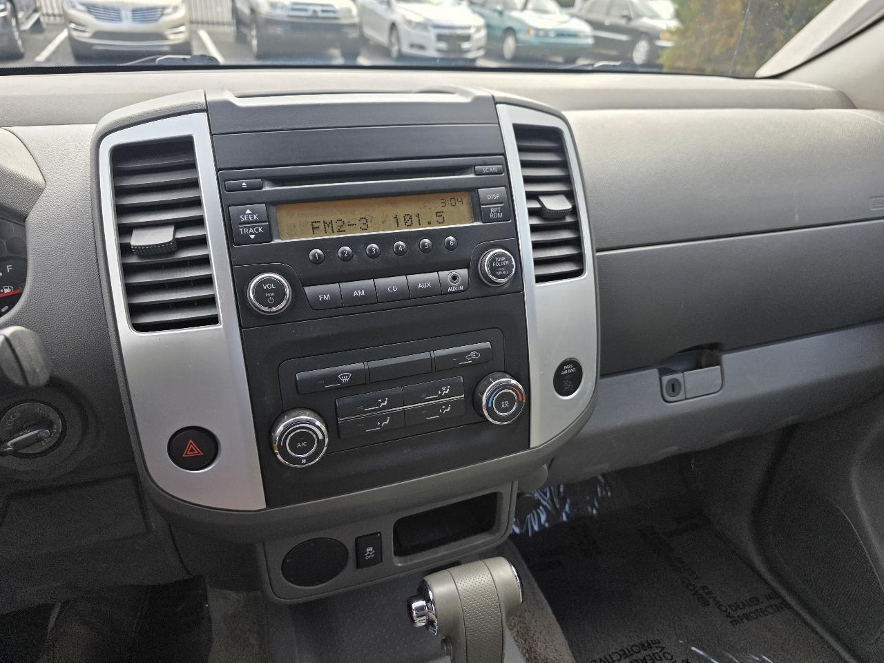 Nissan Frontier 2WD King Cab I4 Auto SV 2015