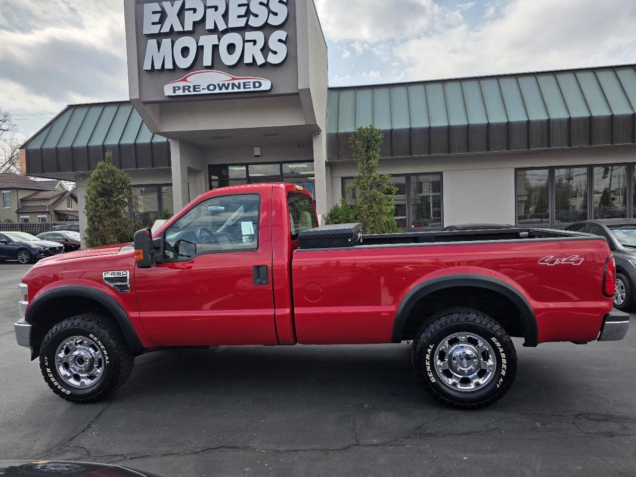 Ford Super Duty F-250 SRW 4WD Reg Cab 137" XL 2008