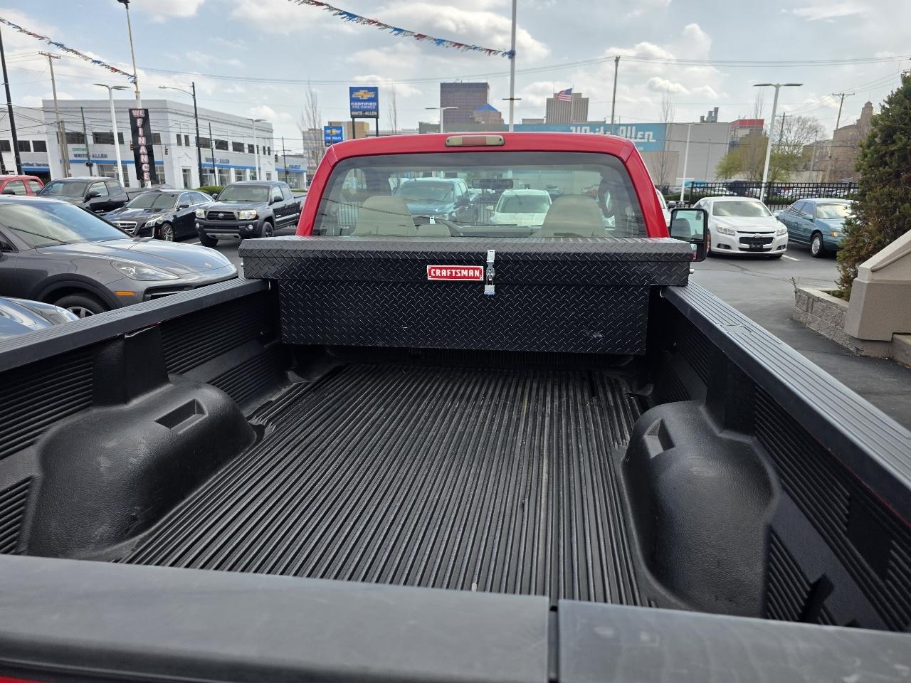 Ford Super Duty F-250 SRW 4WD Reg Cab 137" XL 2008