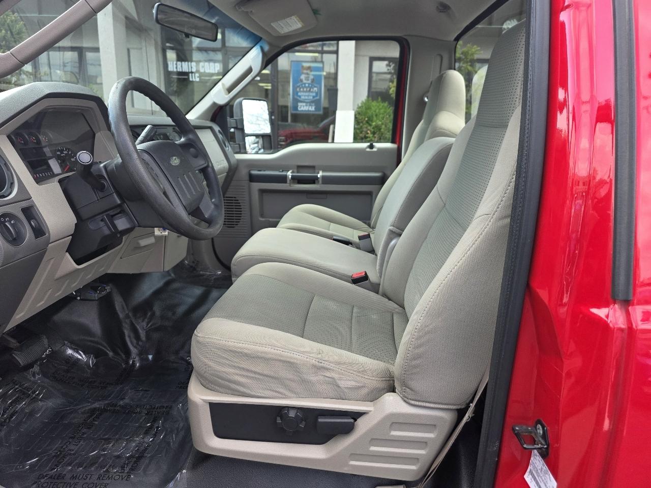 Ford Super Duty F-250 SRW 4WD Reg Cab 137" XL 2008