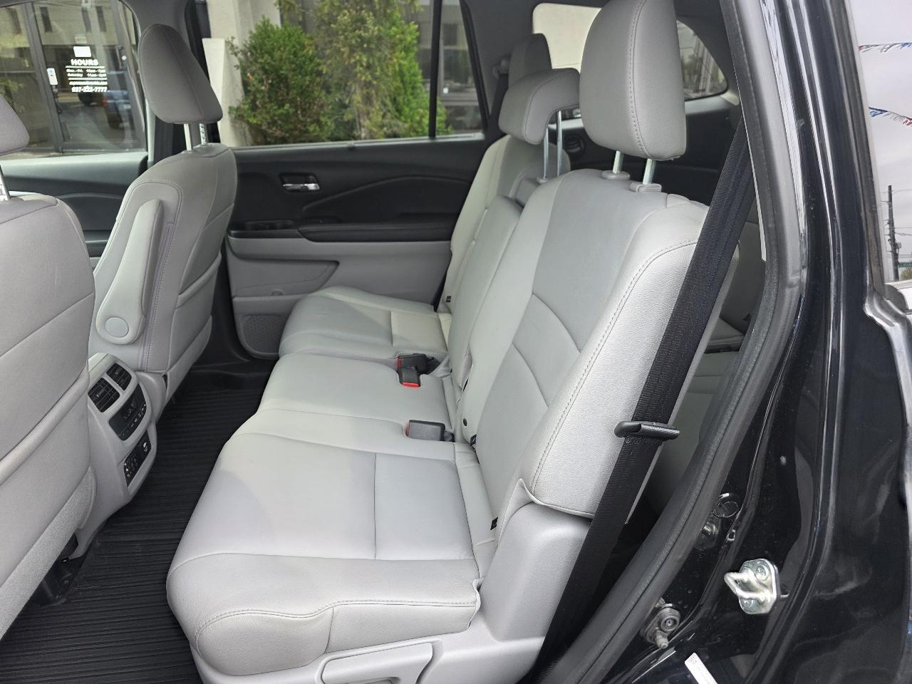 Honda Pilot AWD 4dr EX-L w/RES 2016