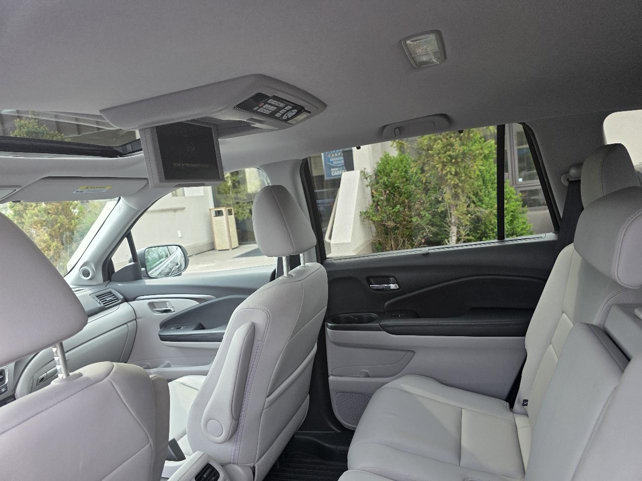 Honda Pilot AWD 4dr EX-L w/RES 2016